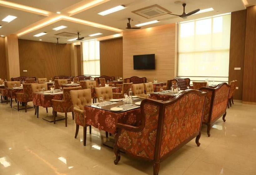 호텔 Mayfair World Cup Village