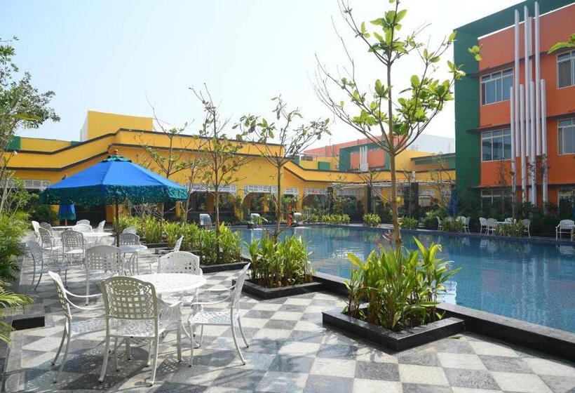 호텔 Mayfair World Cup Village