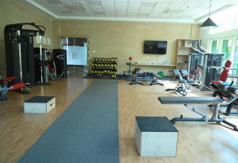 호텔 Mayfair World Cup Village