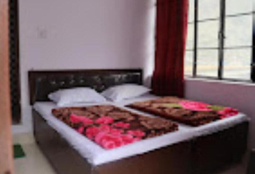 בית מלון כפרי Mount Inn Badrinath Marg , Birahi , Chamoli