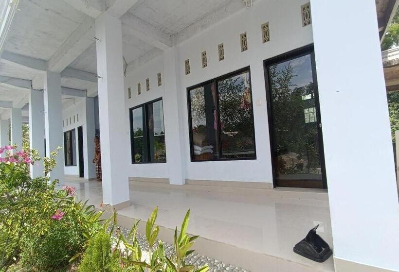 Отель Oyo 93638 Lotus Guest House