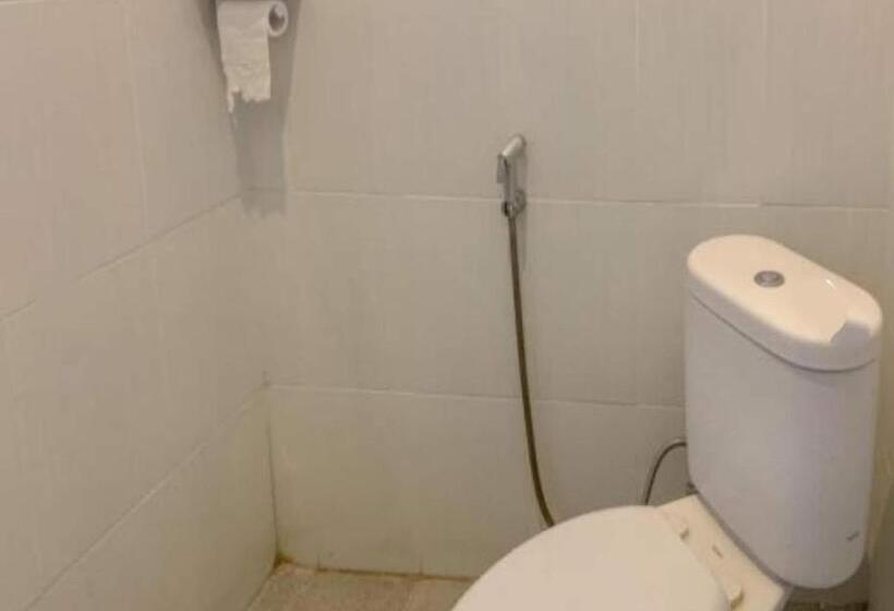 Отель Oyo 93666 Lestari Homestay