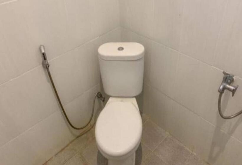 Отель Oyo 93666 Lestari Homestay