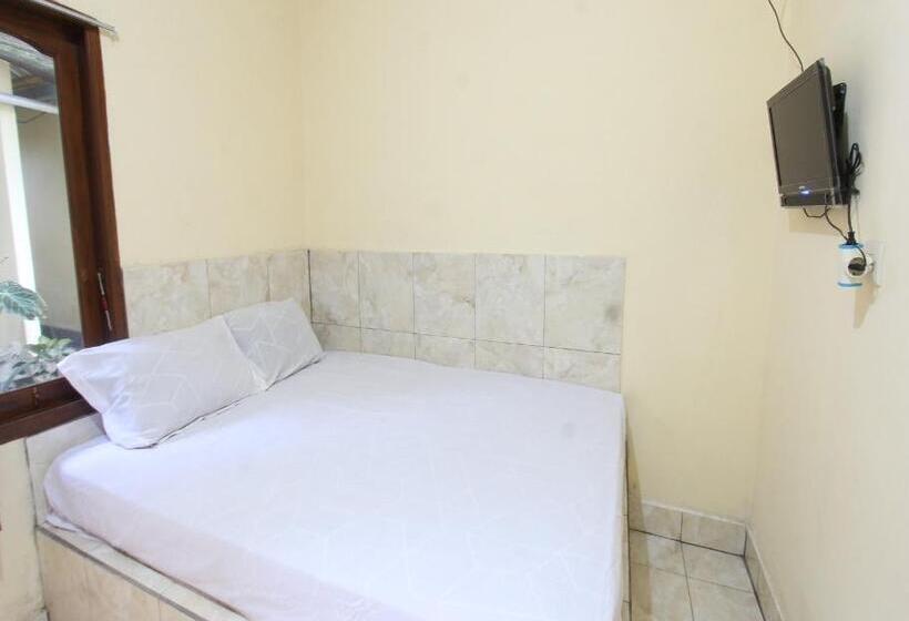 Отель Oyo 93666 Lestari Homestay