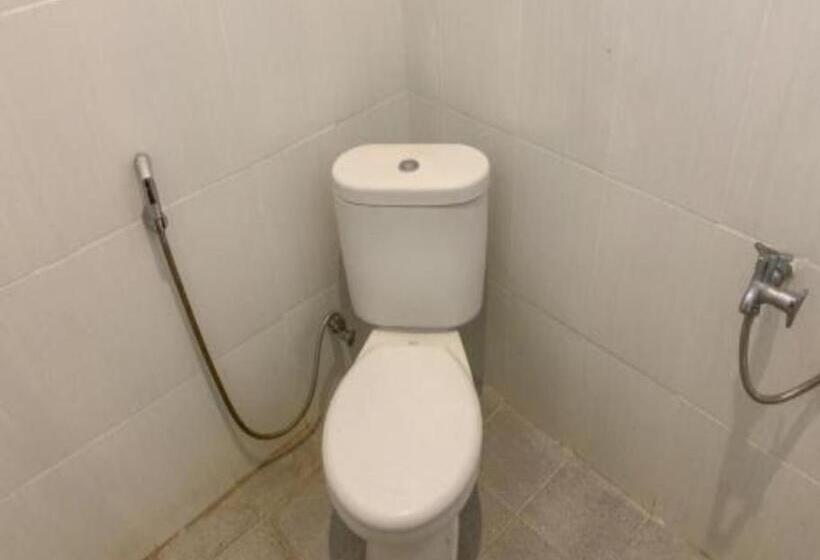 Отель Oyo 93666 Lestari Homestay