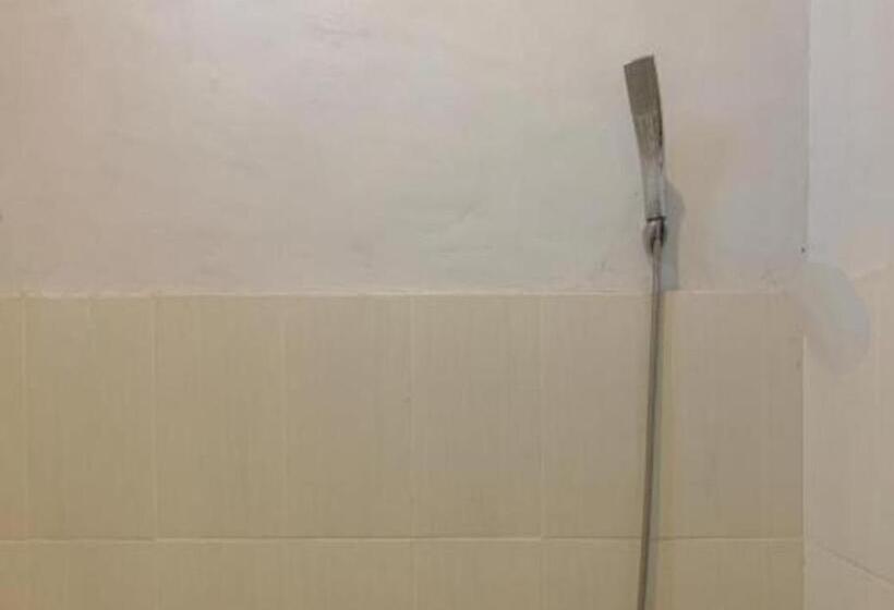 Отель Oyo 93666 Lestari Homestay