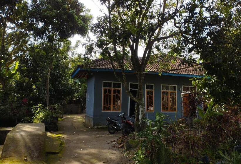 Отель Oyo 93666 Lestari Homestay