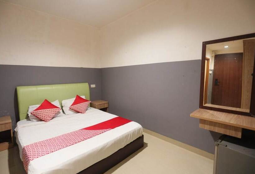 فندق Oyo 93667 Penginapan Pelangi