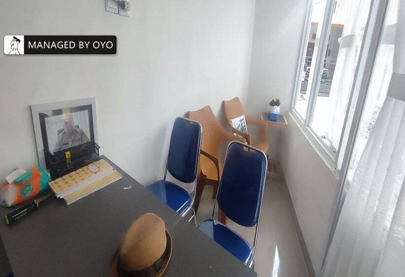 ホテル Oyo 93669 Gandaria Guest House