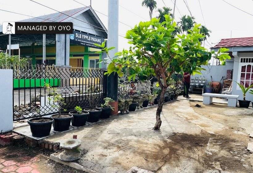 ホテル Oyo 93669 Gandaria Guest House