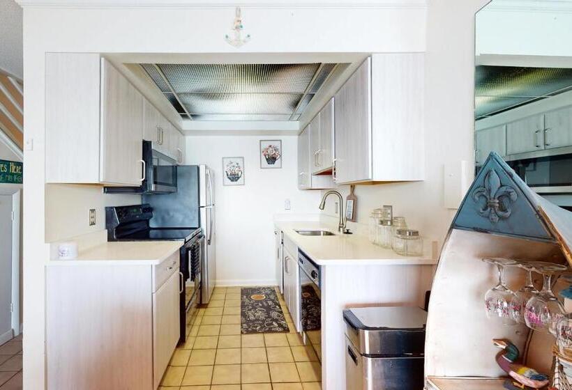 هتل Pintail Point Unit 305