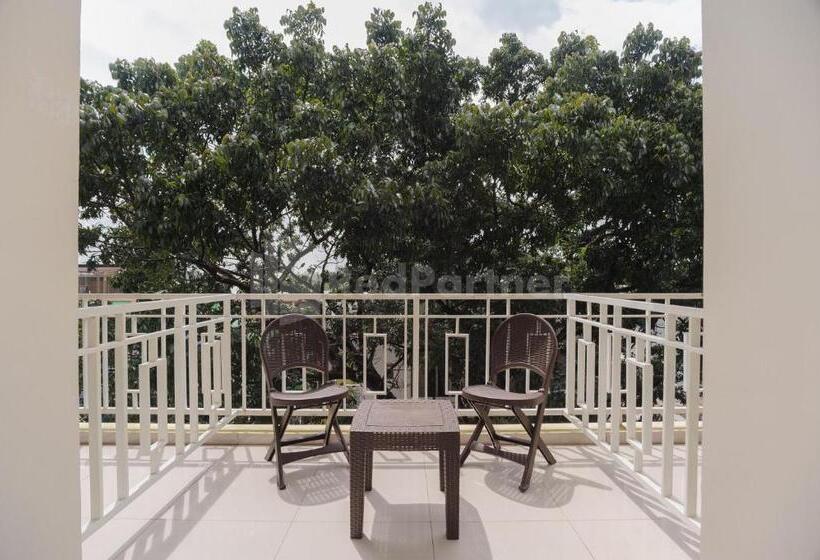 酒店 Rawa Buntu House Redpartner