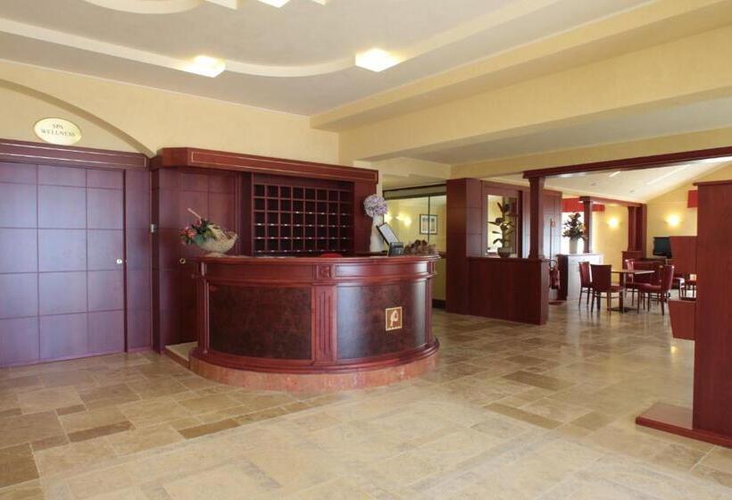 호텔 Relais Dei Normanni