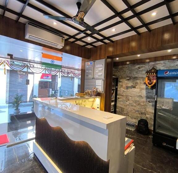 酒店 Sharan Residency