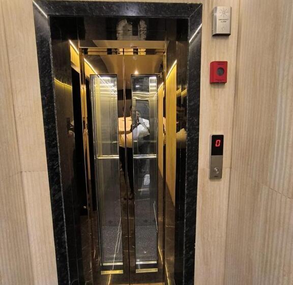 酒店 Sharan Residency