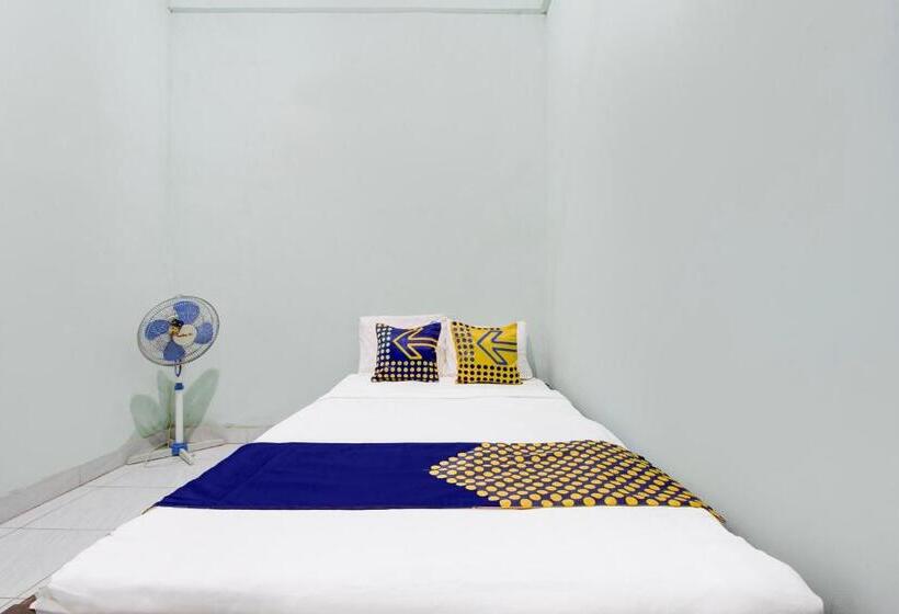 호텔 Spot On 93606 Juan Kostel 3