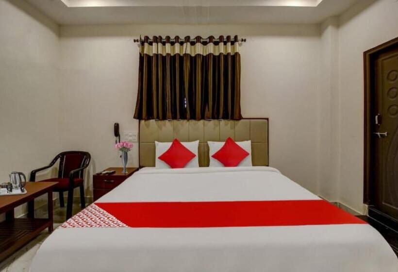 酒店 Sri Sai Residency