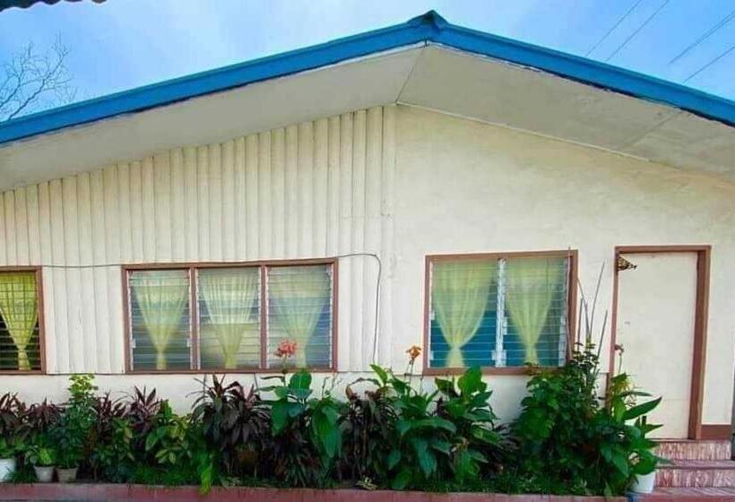 בית מלון כפרי Tamari S Rest House