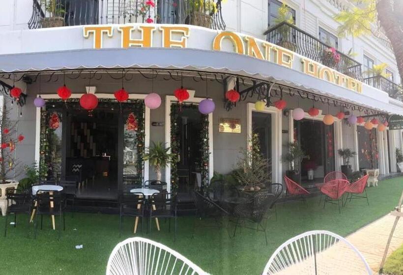 Khách Sạn The One Hotel 1
