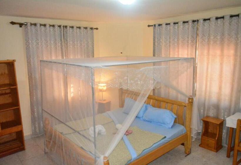 Lakeshore Bed And Breakfast