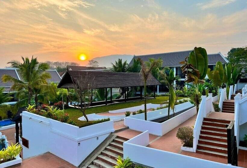 Manyo Hotel And Resort