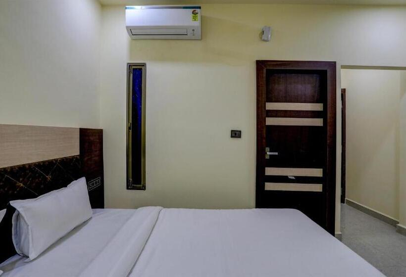 Oyo Hotel Madhuram Residency
