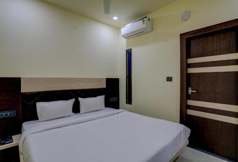 Oyo Hotel Madhuram Residency