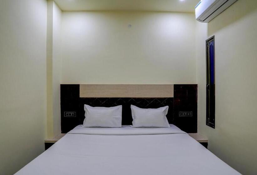 Oyo Hotel Madhuram Residency