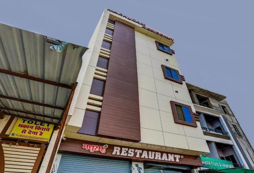Oyo Hotel Madhuram Residency