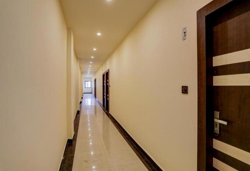 Oyo Hotel Madhuram Residency