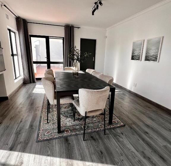 بنسيون 2nd On Strand