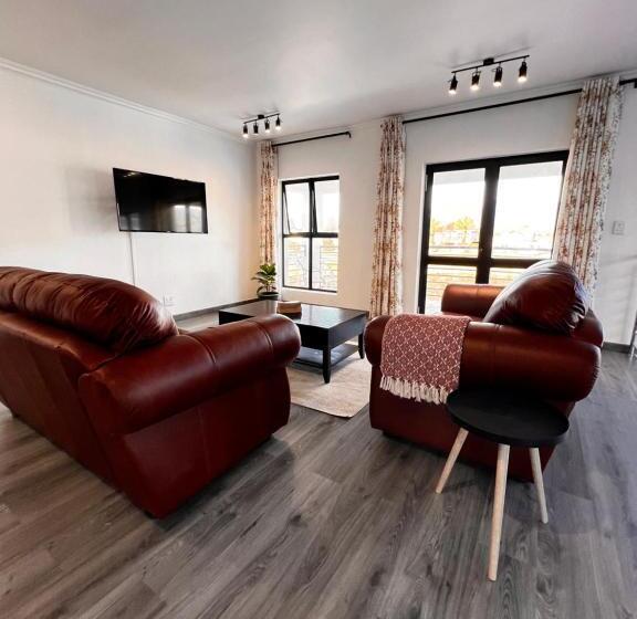 بنسيون 2nd On Strand