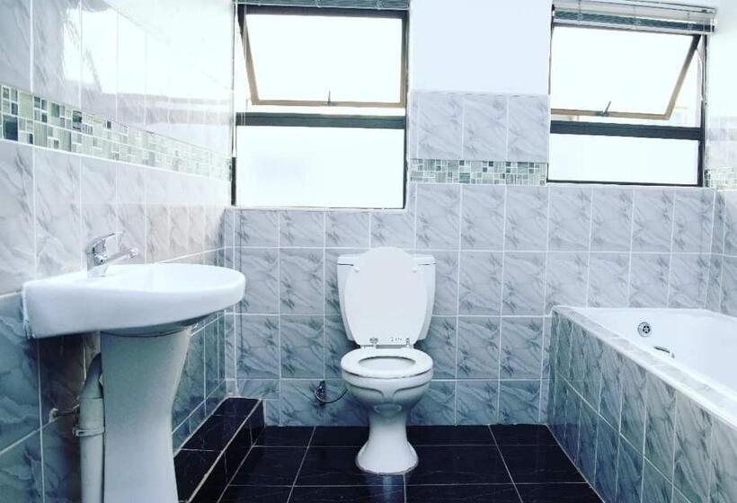 פנסיון Azalea Lodge