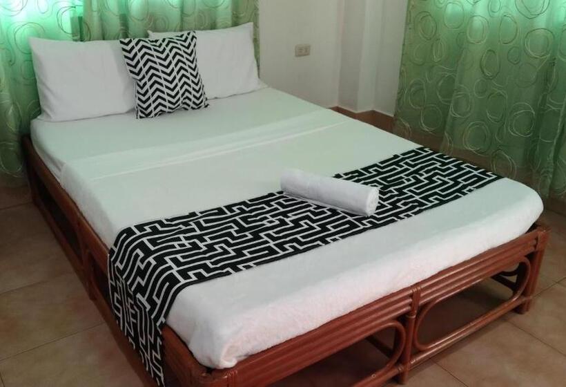 Pensionat Hmc Guesthouse   Malapascua Island Fan #2