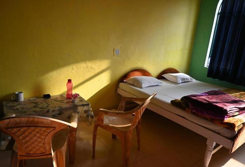 פנסיון Krishna Paying Guest House