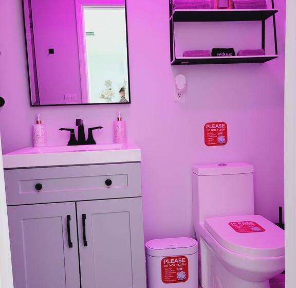 펜션 Modern Dream Rooms Suits   Private, Parking, Wi Fi, Netflix