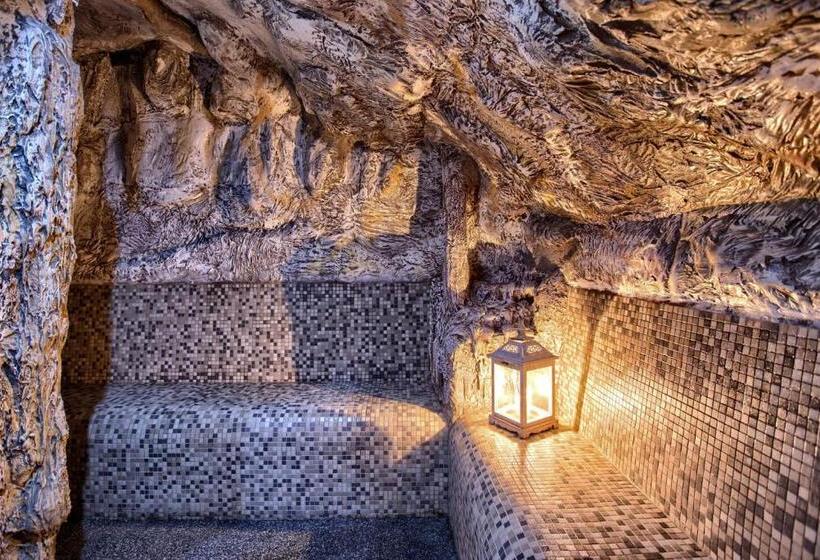 פנסיון Penzión Zbojnícky Halaš