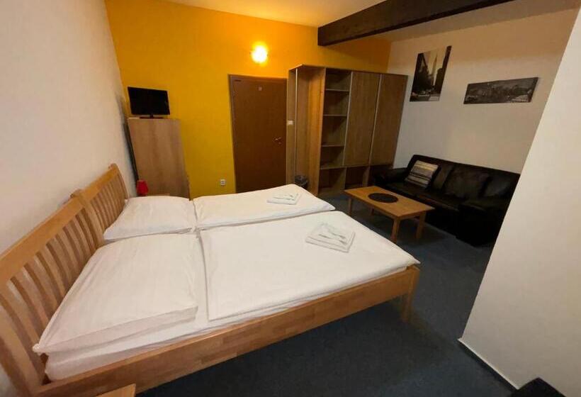 פנסיון Penzión Zoo Pod Hrešnou