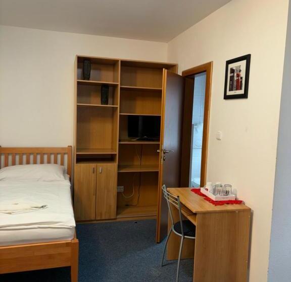 ペンション Penzión Zoo Pod Hrešnou