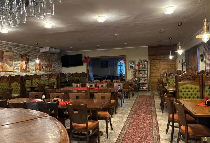 ペンション Penzión Zoo Pod Hrešnou