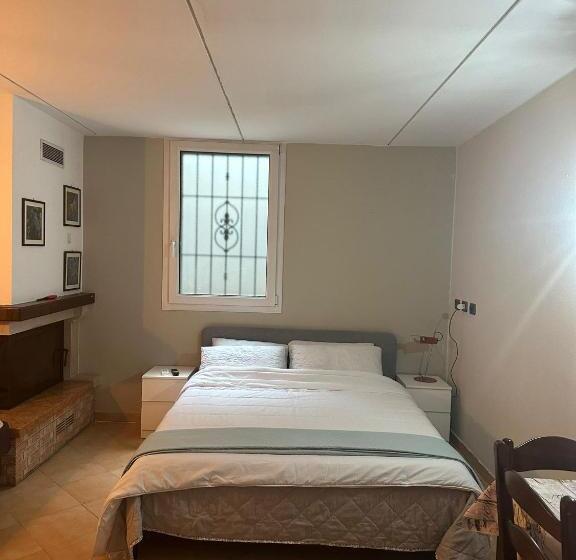 Пансион Private Room With Independent Entrance