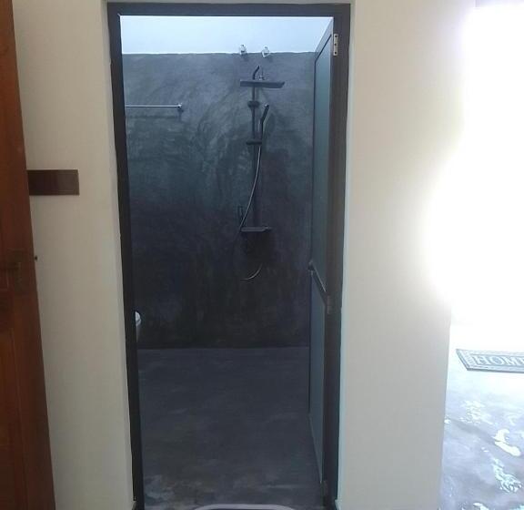 膳宿费 Ravindu S House