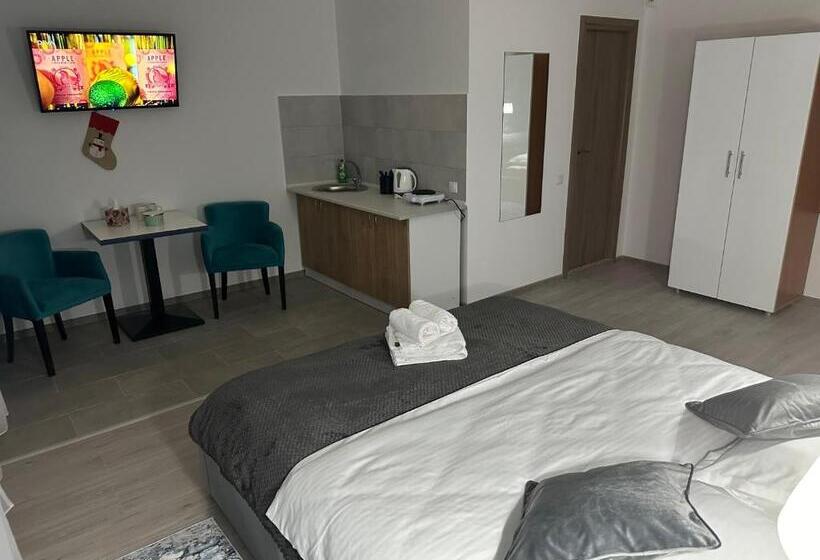 Пансион Casa Roby Lzvor Sinaia