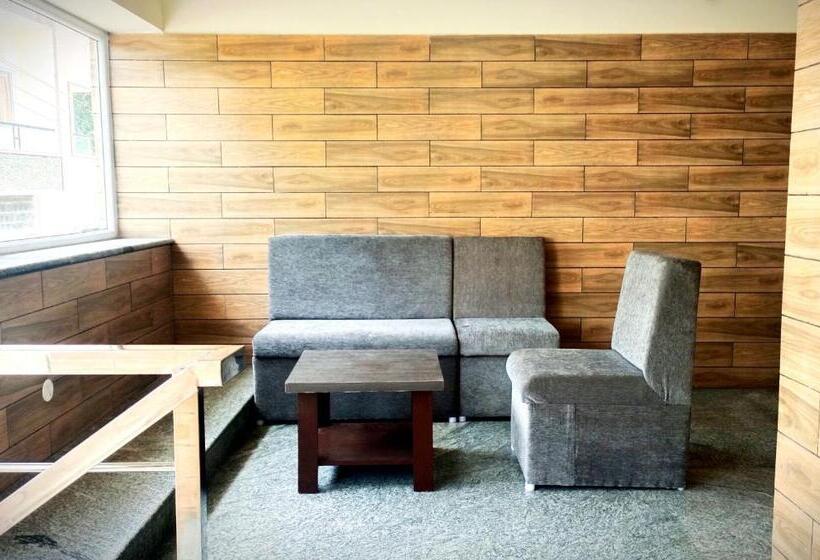 R Hotels By Suraj Residency Yercaud