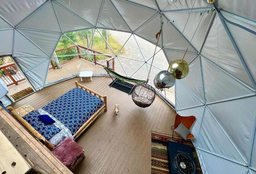 Triple G’s Resort   Geodome 9