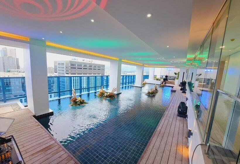 Scandinavian In 38 Park Avenue