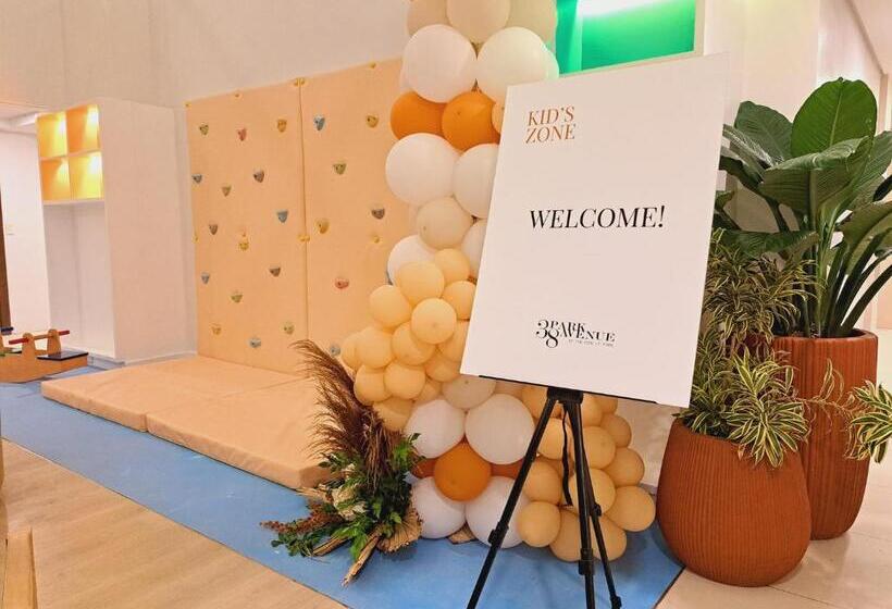 Scandinavian In 38 Park Avenue