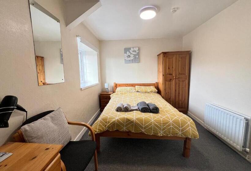 Общежитие The Welsh Black Inn