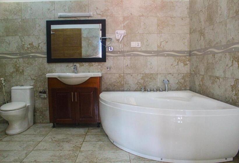 Bed and Breakfast Camellia Rise