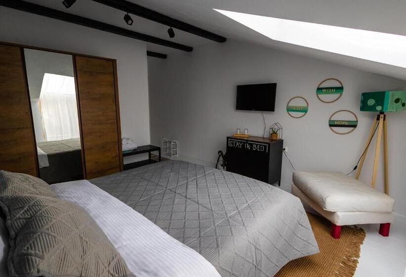 צימר In Longfield Town